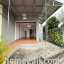 For rent One and a half floor shophouse, location next to the road Renting that meets all needs in a commercial location